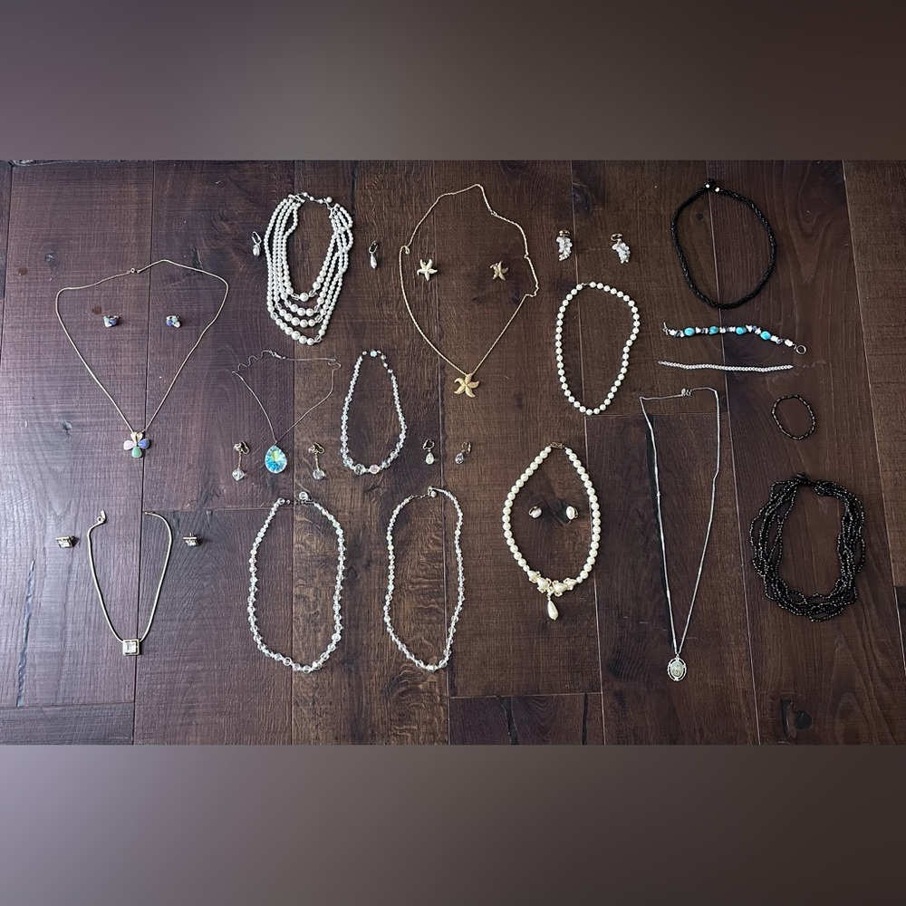 Vintage jewelry *can buy seperaty